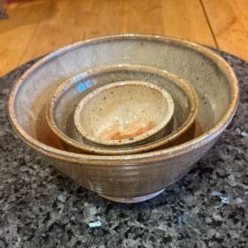 3 Bowl Set by Yvonne item