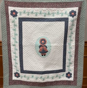 #48 Amish Quilt item