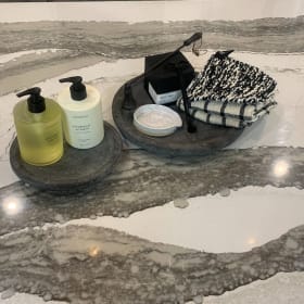 Lemon Tree Gift Basket item