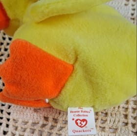 Quackers Ty Beanie Baby item