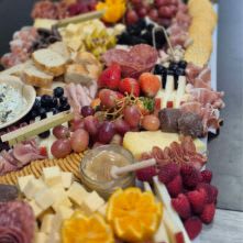 🧀 Grazing Table for 20 – Hosted by Your Braisen Chef item