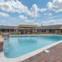 Voucher for 50% off a weekend stay in the Bridal Suite ($180 item