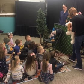 Summer Story Hour / $25 family price for all 10 weeks item