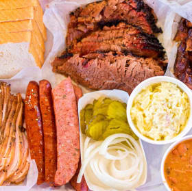 Rudys group meal for 10 basket & Swag! item