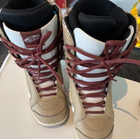 VANS WOMEN'S ENCORE PRO SNOWBOARD BOOTS 2024 Size 7 item