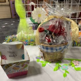 Basket 038 - " Wendy's " item