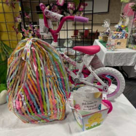 Basket 039 - " Girls Summer Fun " item