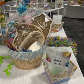 Basket 042 - " Baking Bounty " item