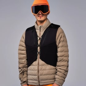 REC CARGO VEST - BLACK- Size Small/Medium  or Large/XL item