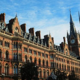 4. 4 Nights in London + Food Tour! item