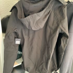 Logitech Hero Jacket- New Size M item