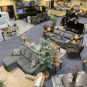 $2,000 Growby's Home Furnishings gift card item