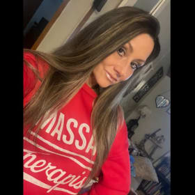 Danielle Hughart item