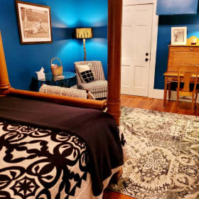 Guest Room-Cobb's Corner item