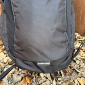 Columbia Triple Canyon™ 24L backpack + Carhartt beanie item
