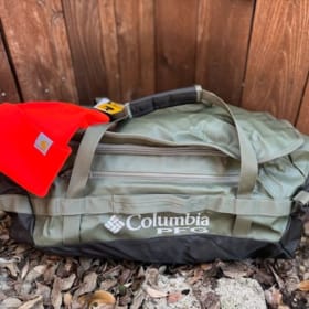 Columbia Landroamer™ 40L Duffel + Carhartt beanie item