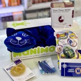 Carte cadeau 20$ et kit aide aux devoirs - Uniprix item