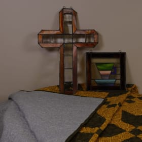 22) Peace on Earth item