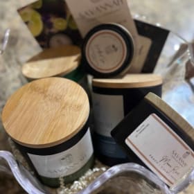 Savannah Candle Company Gift Basket item