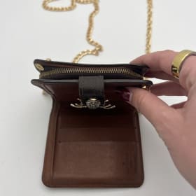 #38 Bee Louis Vuitton Elise Wallet item