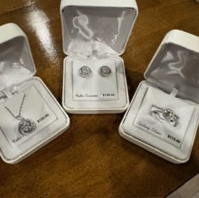 Elegant Jewelry Gift Basket item