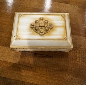 Elegant Jewelry Gift Basket item