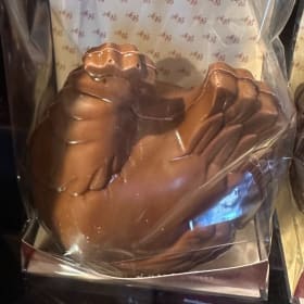 1 poule en chocolat au lait item