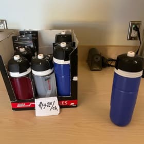 Lot de 2 gourdes d'eau - format vélo item