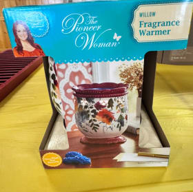 Pioneer women candle warmer item