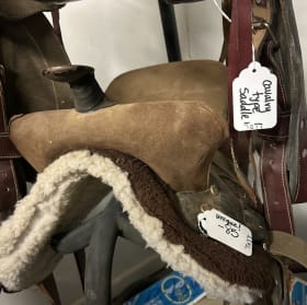15" Western hybrid saddle item