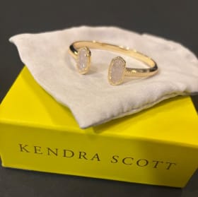 Kendra Scott Bracelet item