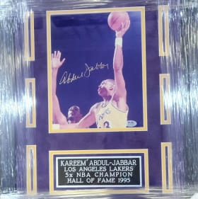 Lakers Kareem Abdul Jabaar Signed, Custom-Framed Photo item