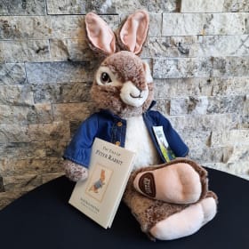 SOLD Peter Rabbit set item