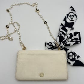 #119 Vintage Chanel Coco Button Wallet Purse item