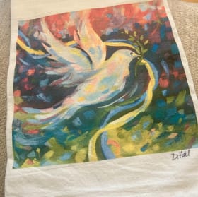 Tea towel gift wrapped (bird) item