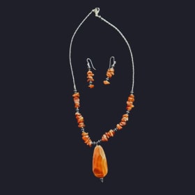 SOLD Jewelry Set 1 item