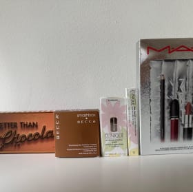 Estee Lauder Gift Bundle (valued at $1000+) item