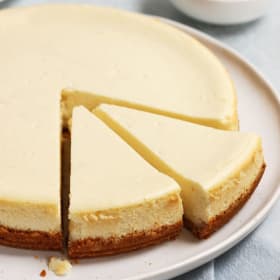 🍰 Kiki’s Infamous Vanilla Cheesecake item