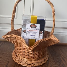Perk Up Your Day – Coffee & Tea Lovers Basket +10 med drinks item