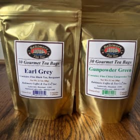 Perk Up Your Day – Coffee & Tea Lovers Basket +10 med drinks item