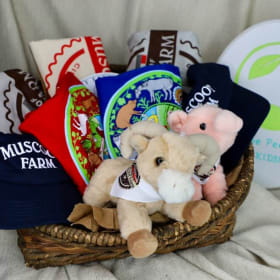 Muscoot Farm Family Swag Basket item