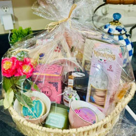 Tea Lover’s Retreat Basket item