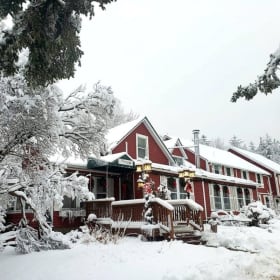 Cozy Getaway in Vermont Mountains item