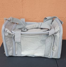 Soft Sided Carrier for Small Medium Cats Dogs item