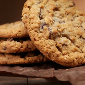 Irelan's Irresistible Oatmeal Raisin Cookies item