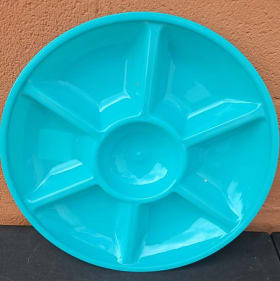 Chip N Dip Hard Plastic 12-Inch Round 7-Section Serving Tray item