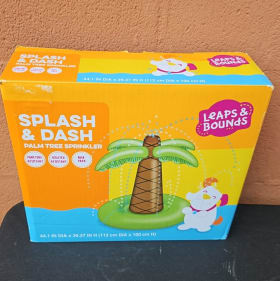 Leaps & Bounds Palm Tree Sprinkler Dog Toy item