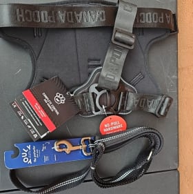 Canada Pooch Complete Control Dog Harness & Leash item