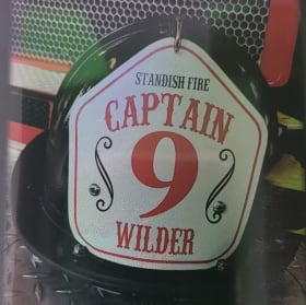 52/50 1st edition - holographic card item