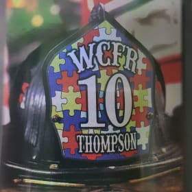 62/50 1st edition - holographic card item